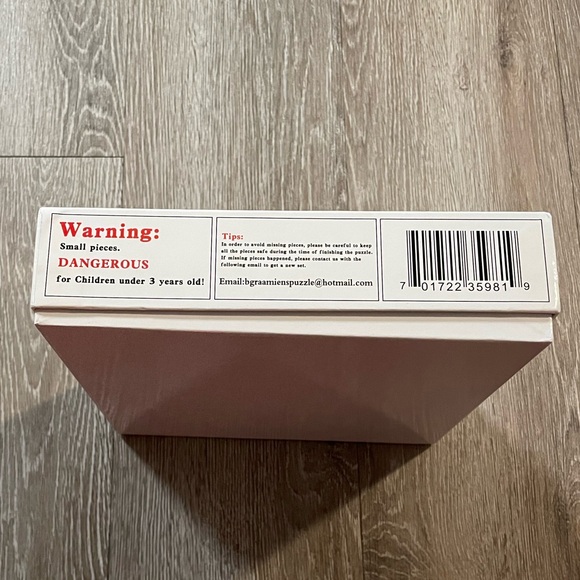 EUC “Bgraamiens” THE COLOR GAME Puzzle, 1000 Piece Round Jigsaw Puzzle - Picture 10 of 11